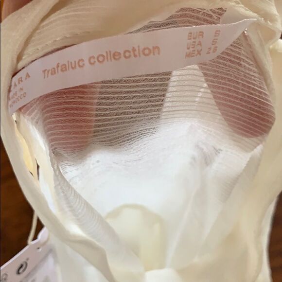 NWT Zara cold shoulder blouse. Size Small - Picture 6 of 7